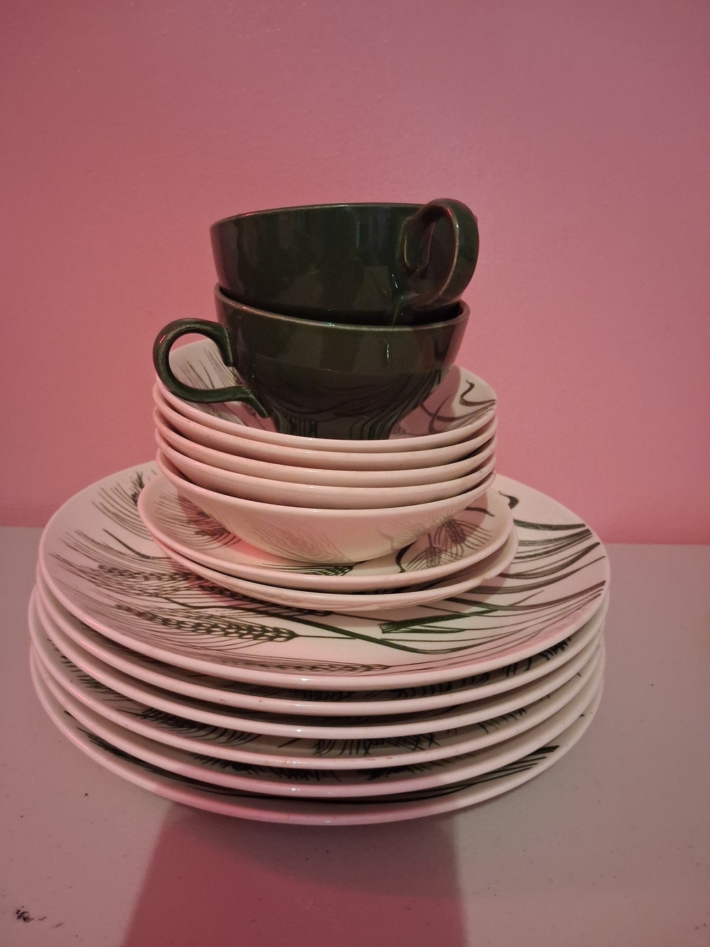 Homer Laughlin "Wheat (Americana)" Dinnerware Set – Green & Ivory